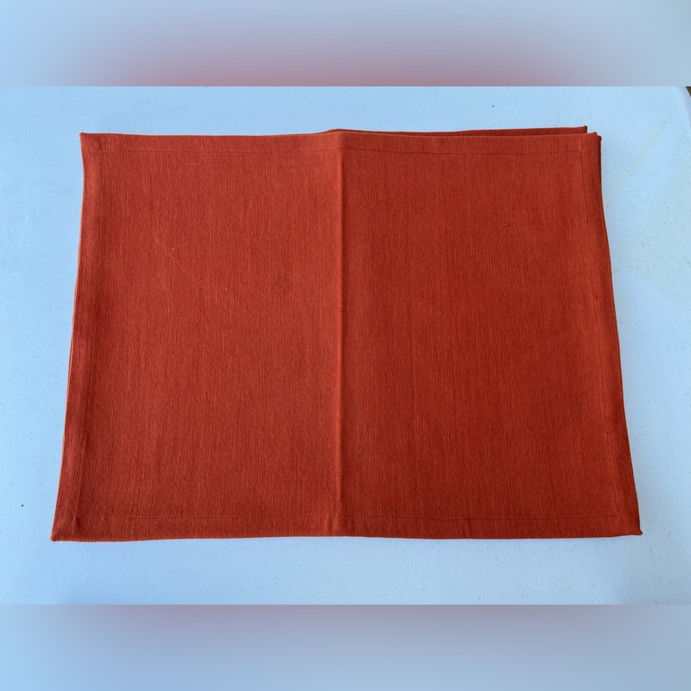 Lot of 4 XOCHI Burnt Orange placemats 19 x 14 1/2” Cotton India
